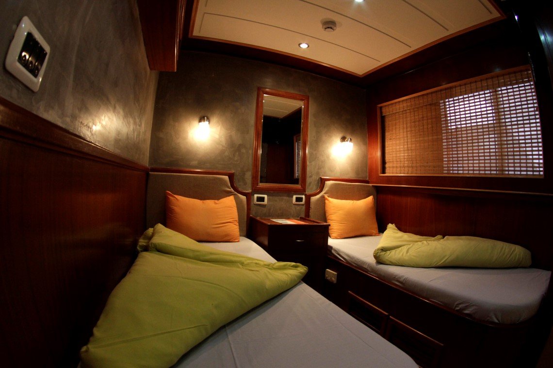 My Emperor Elite - Upper cabin