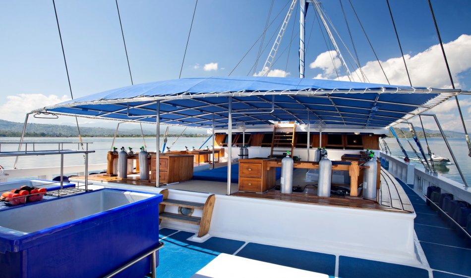 SY Indo Siren - Diving Holidays