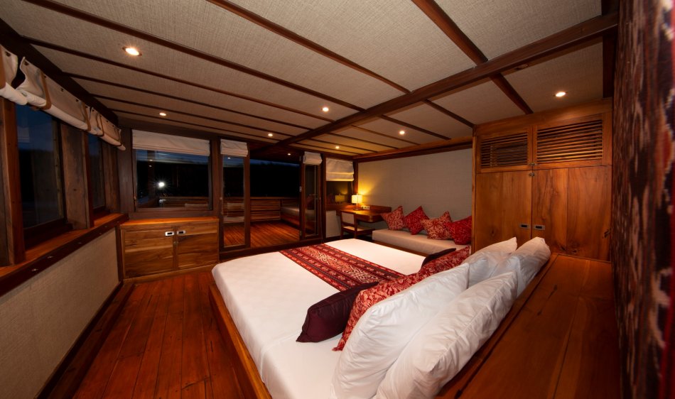 Coralia Liveaboard - Diving Holidays