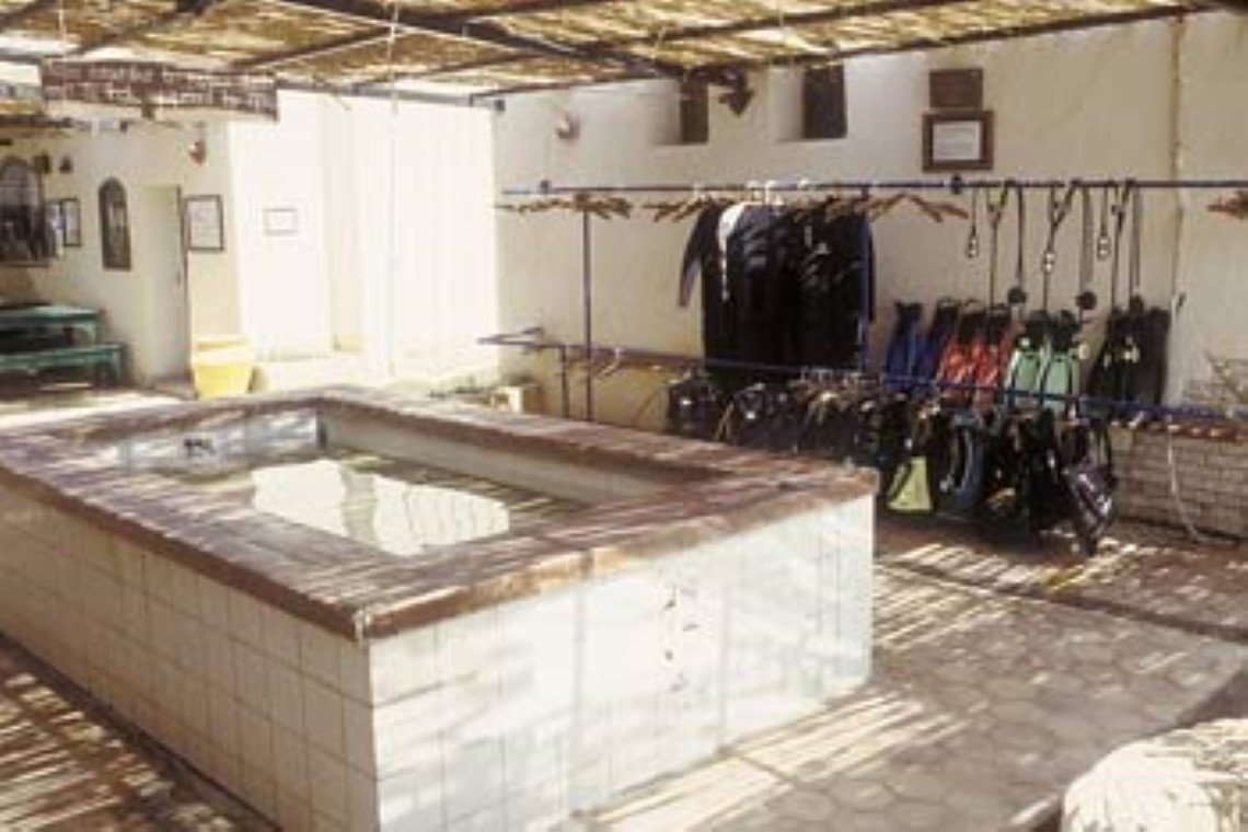 Nesima Resort - Duikcentrum Nesima Resort - Diving Holidays