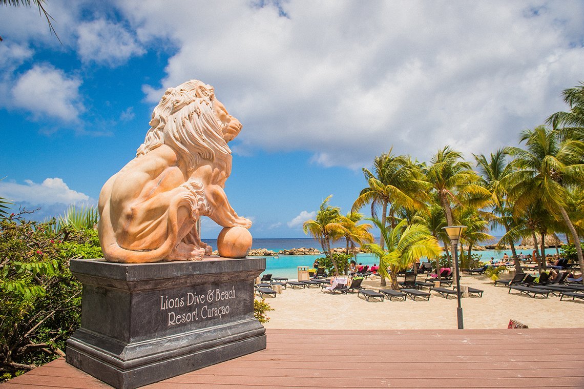 Lions Dive Beach Resort - Diving Holidays