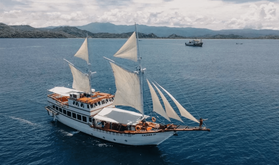 Cajoma IV Liveaboard