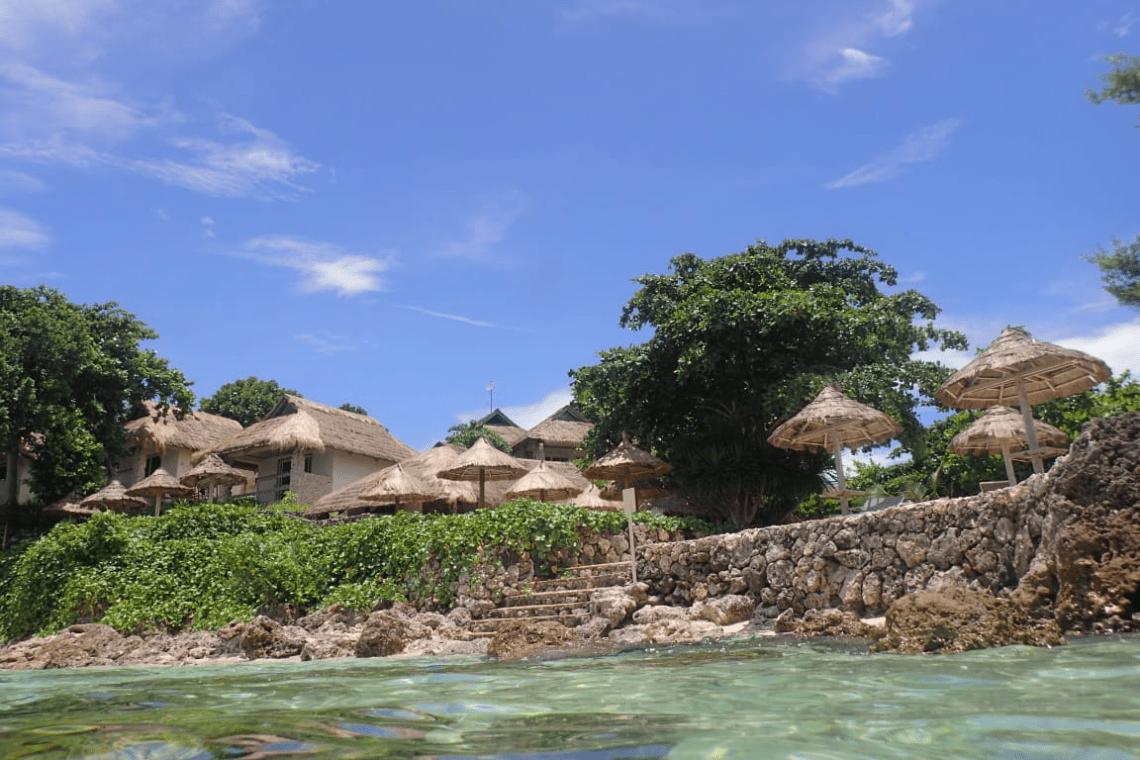 Tepanee Beach Resort - Diving Holidays