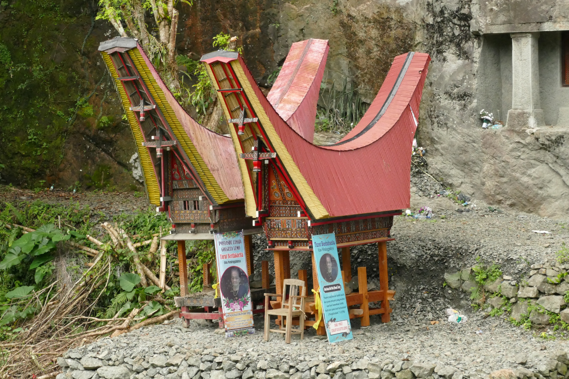 Toraja Tour in Sulawesi Toraja Tour in Sulawesi