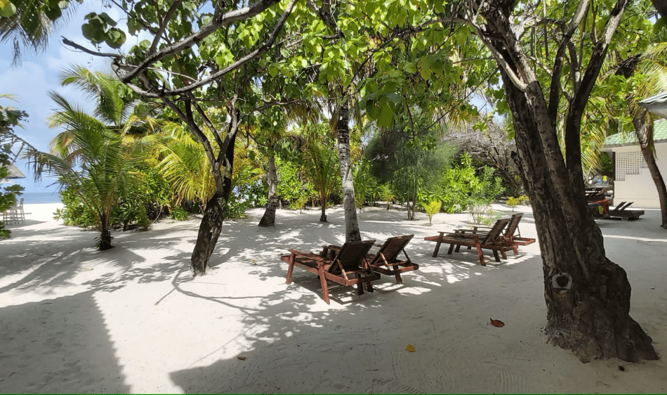 Eriyadu Island Resort