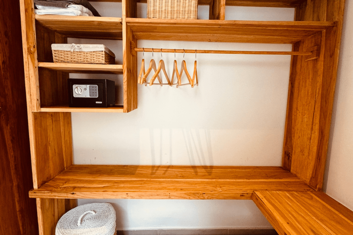 Alor Tanapi Dive Resort - deluxe bungalow