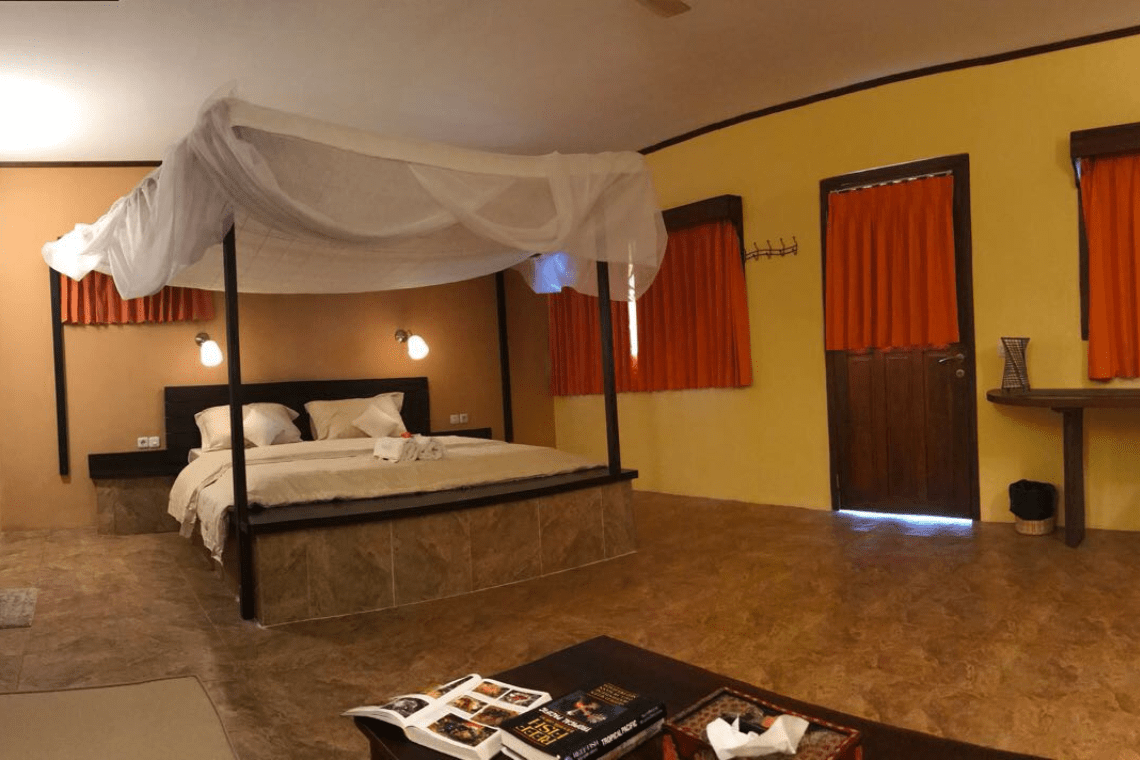 Tompotika Dive Lodge Tompotika Dive Lodge