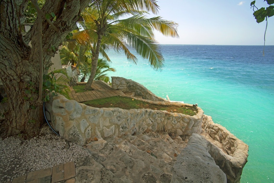 Sun Reef Village on Sea Ocean One Bedroom Balao