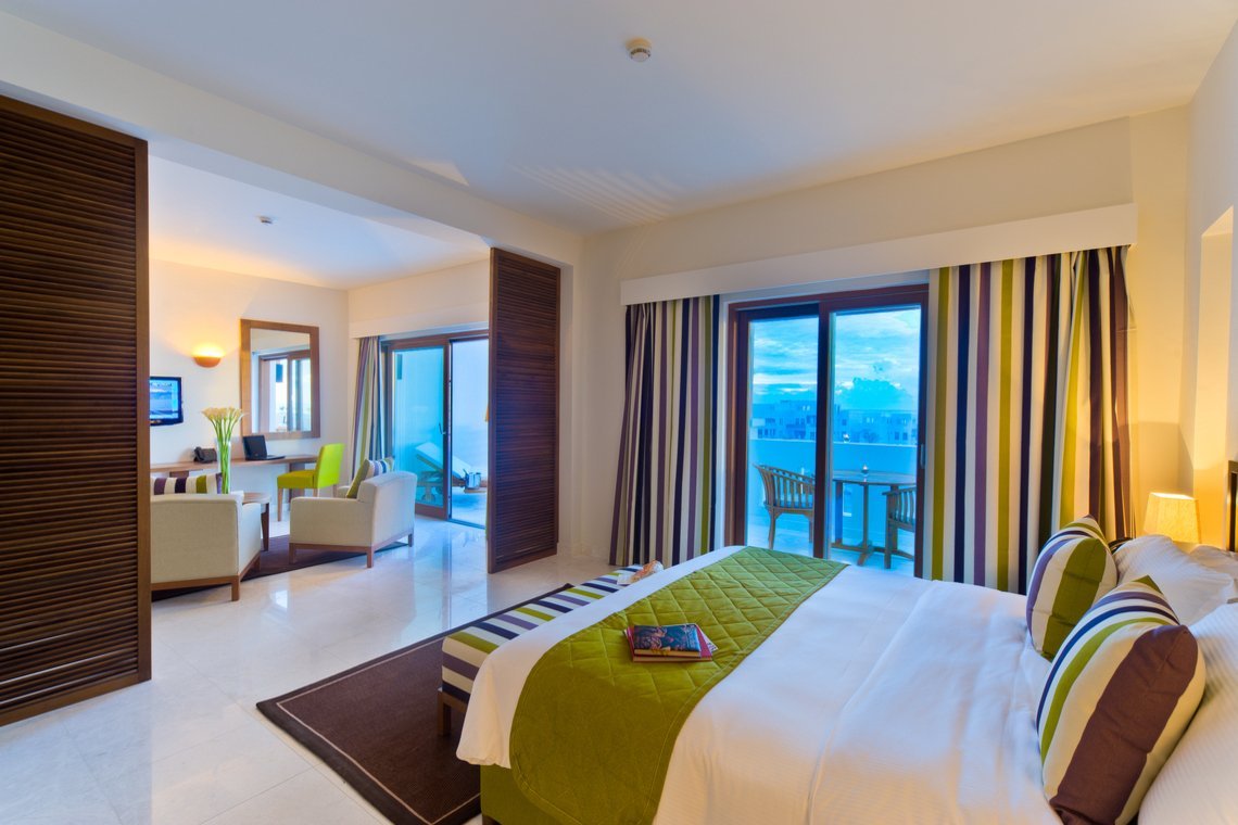 sifawy hotel Marina Suite