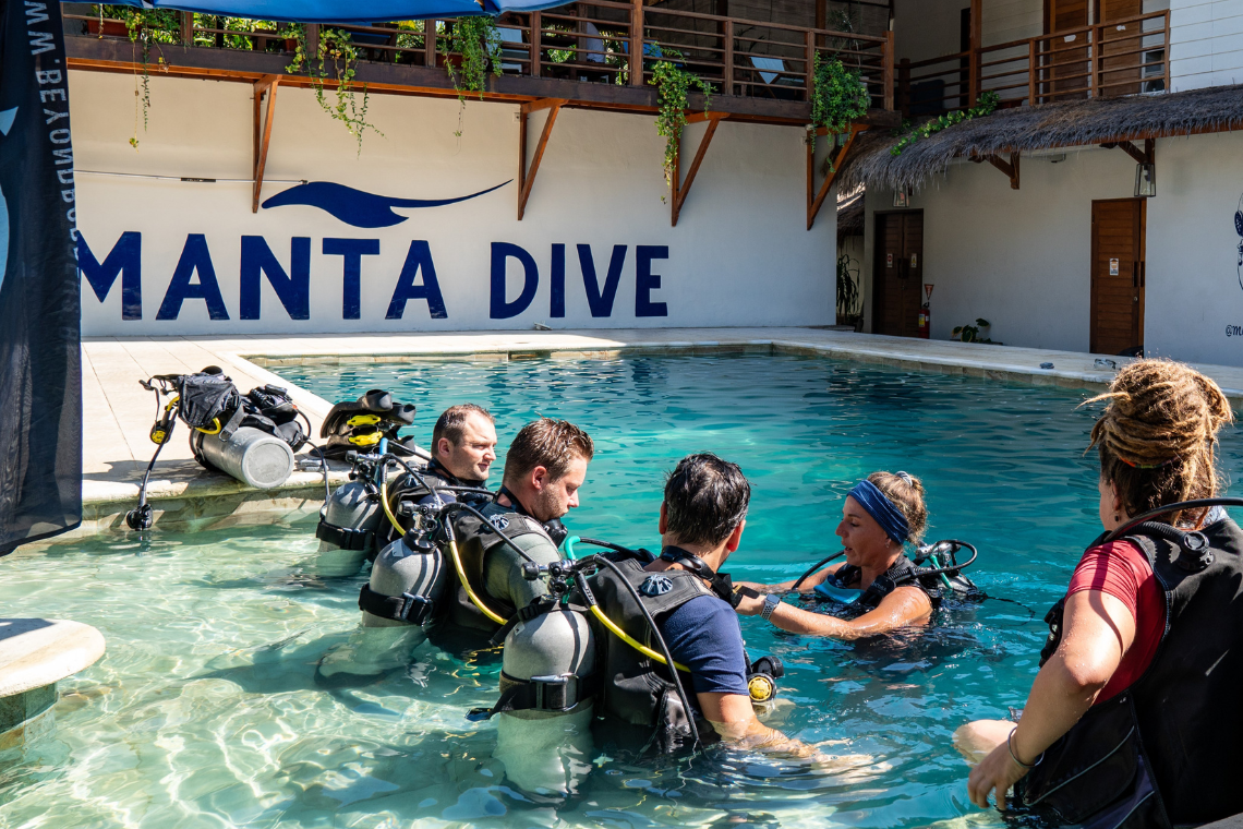 Manta Dive Bungalow