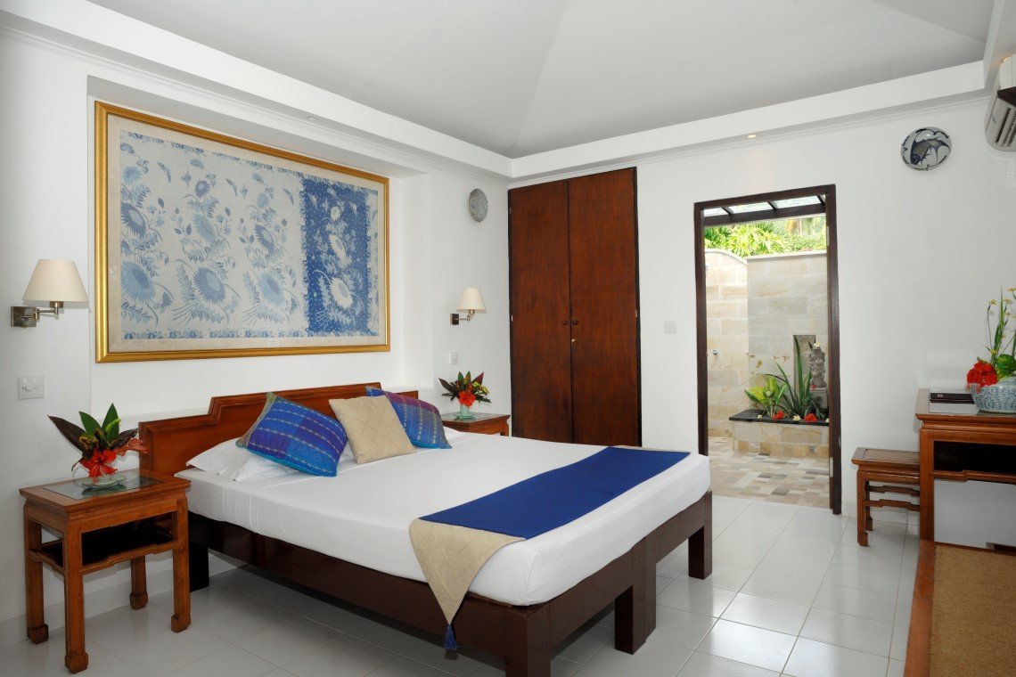 Lotus Bungalows - Diving Holidays  Lotus Bungalows - Diving Holidays
