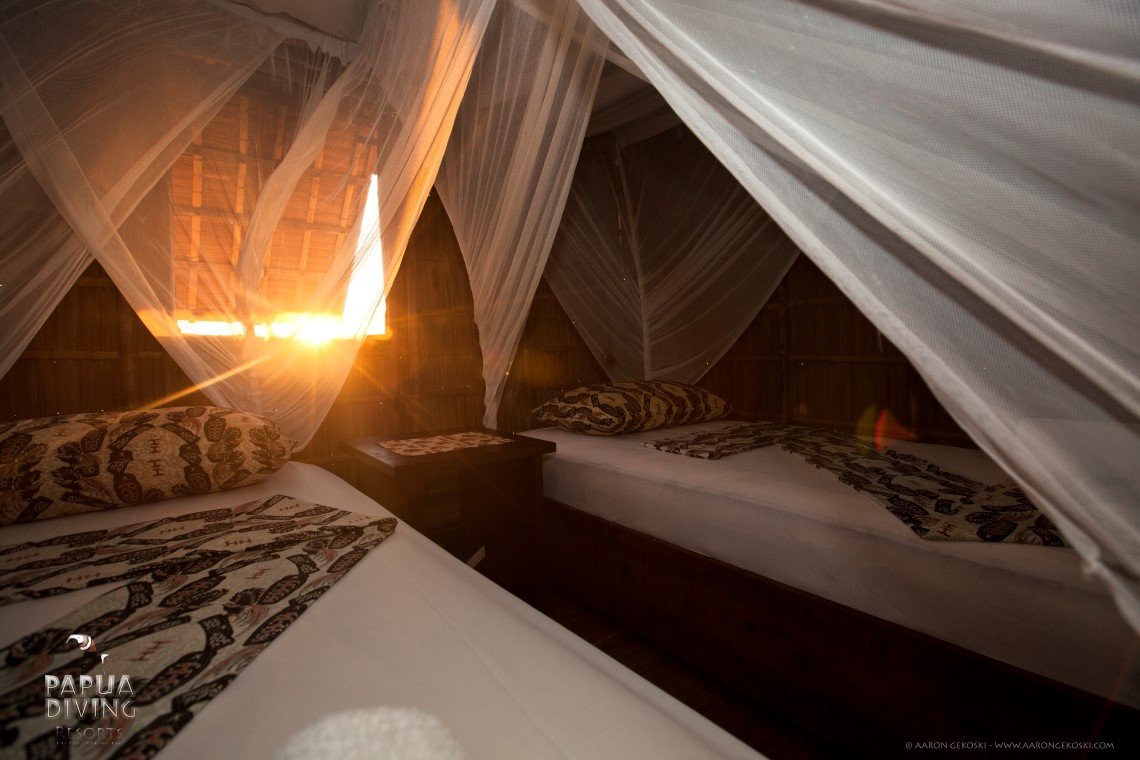 Kri Eco Resort - Papuan Water Cottage