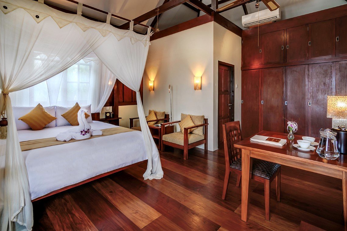 Wakatobi Dive Resort - Ocean Bungalow