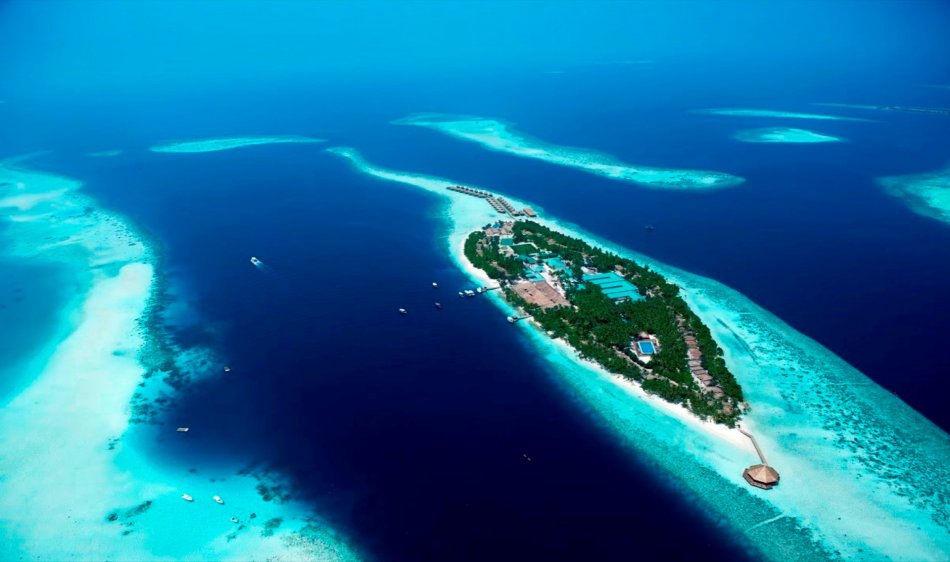 Ari Atoll - Diving Holidays