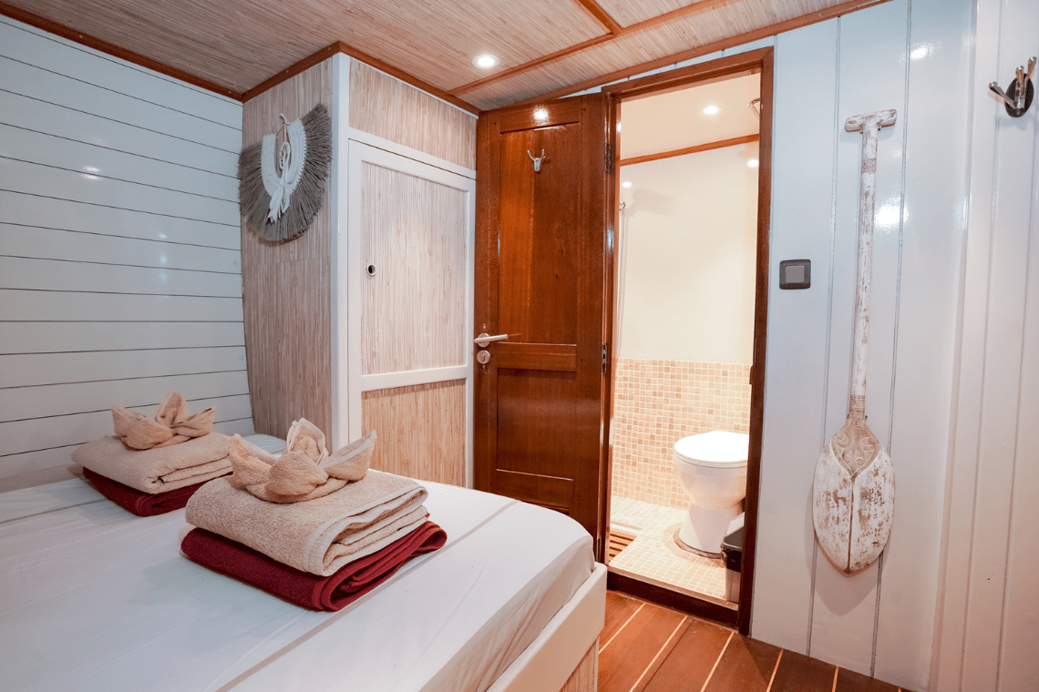 MY Emperor Raja Laut - Diving Holidays MY Emperor Raja Laut - Diving Holidays