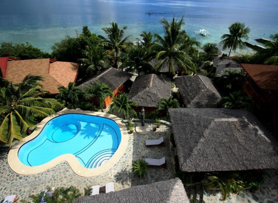 Magic Island Dive Resort - Diving Holidays