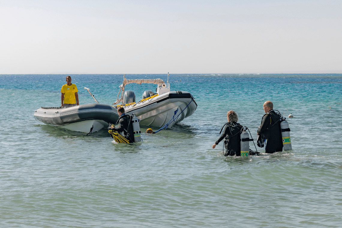Lahami Bay Resort Extra Divers