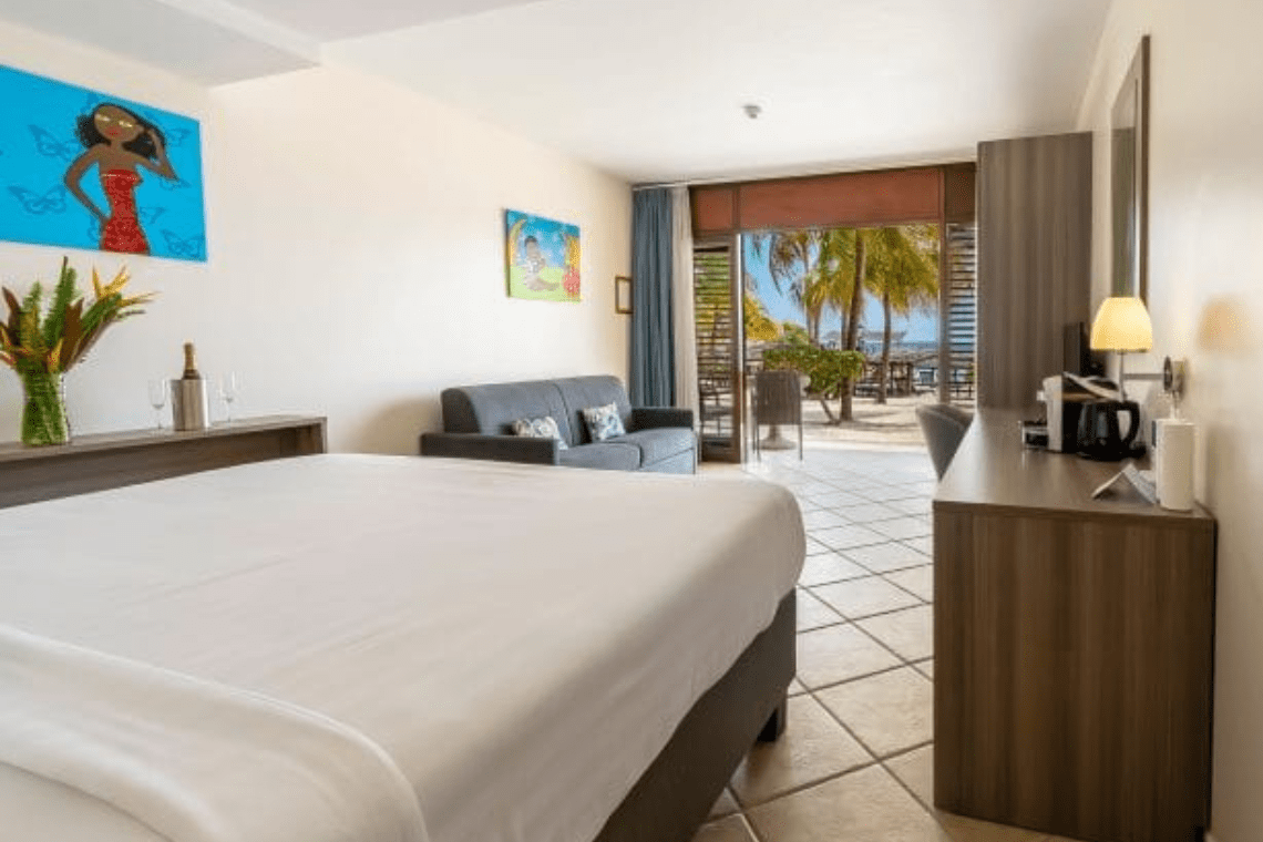 2.png LionsDive Beach Front Cabana