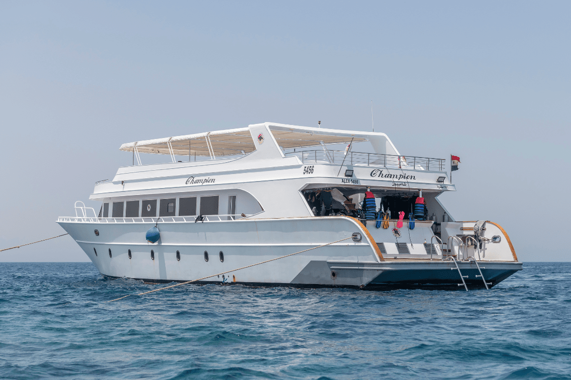 Lahami Bay Resort Extra Divers
